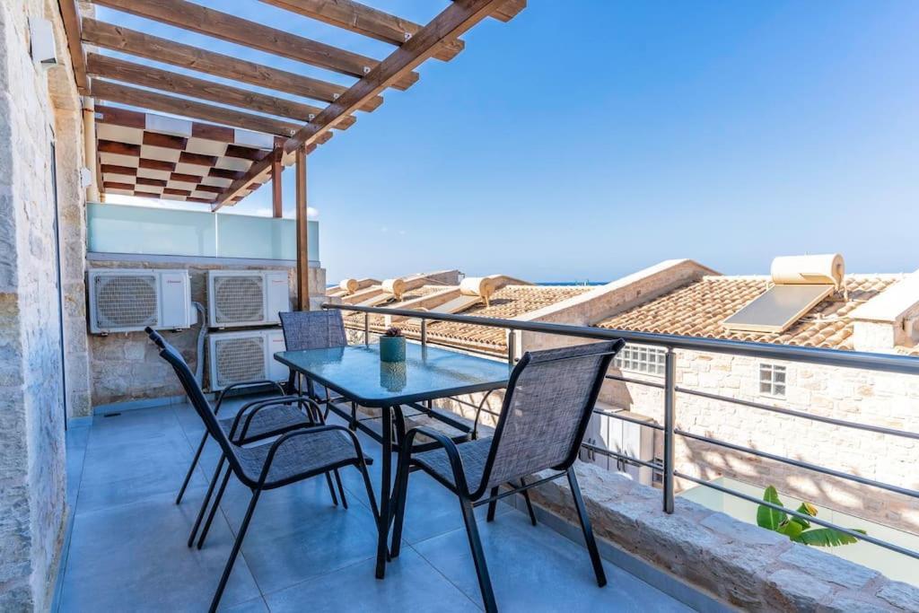 Zefyros Suite , Seafront Retreat ! Panormos  Bagian luar foto