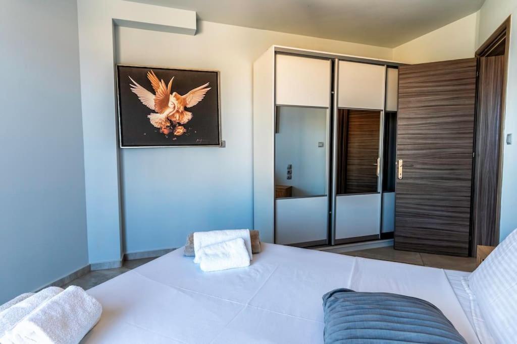 Zefyros Suite , Seafront Retreat ! Panormos  Bagian luar foto