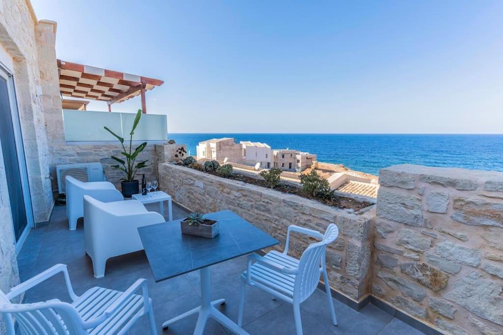 Zefyros Suite , Seafront Retreat ! Panormos  Bagian luar foto